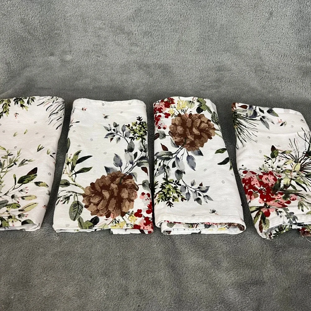 Ralph Lauren Home Pinecones & Floral Sprig‎ Print Napkins Set of 4 Festive